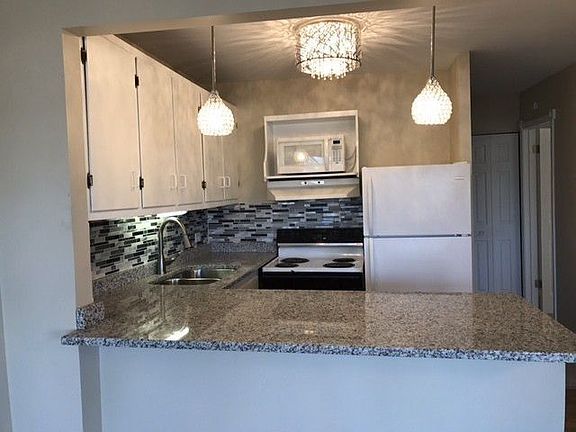 5th image of 5520 E Lake Dr APT C