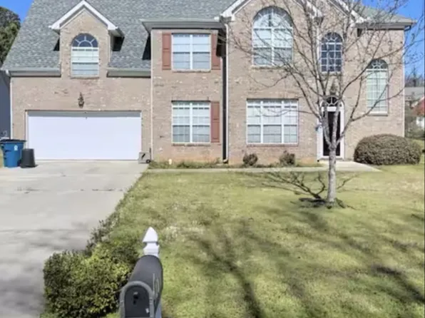 7641 Crestwicke Crossing Dr, Jonesboro, GA 30236