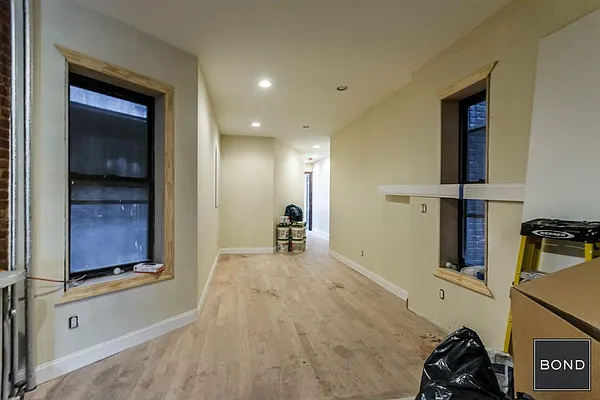 Rented by Bond New York | media 26