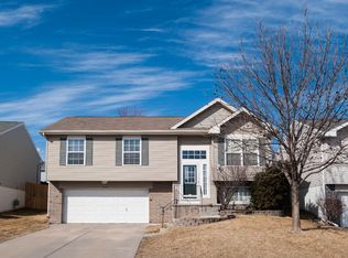 16526 Burdette St, Omaha, NE 68116