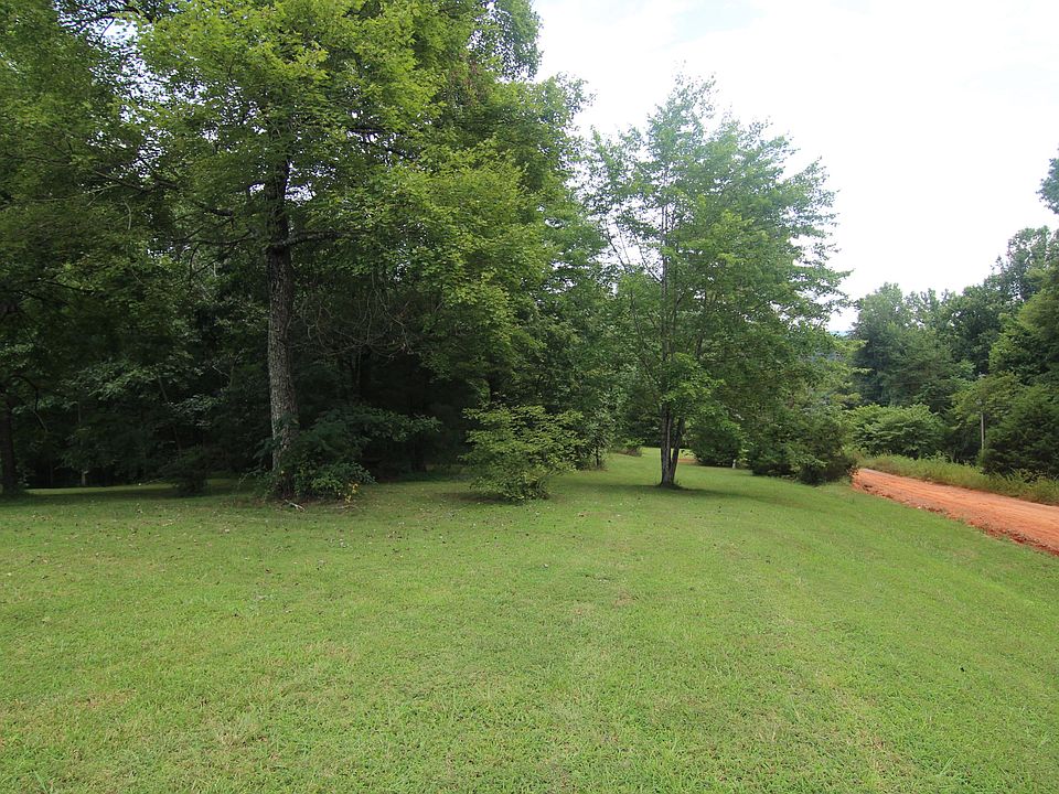 1st image of 402 Fairdale Dr