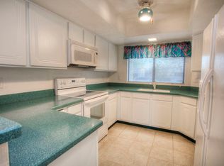 950 W Rio Hondo, Green Valley, AZ 85614