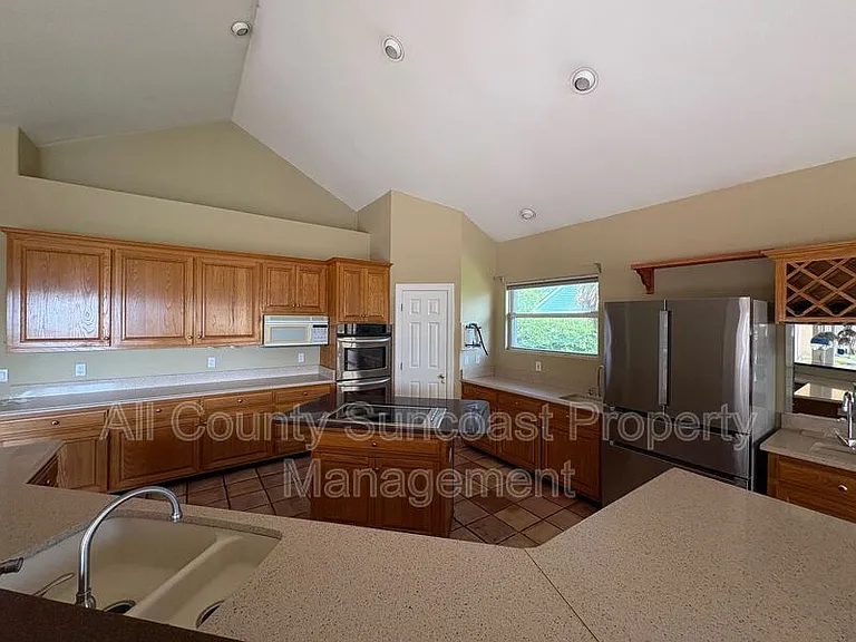 2600 Lucerne Dr — Photo 13