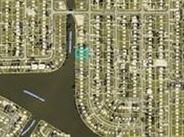 840 NE 6th Ave, Cape Coral, FL 33909