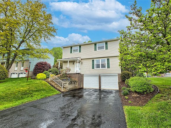 2nd image of 208 Wren Dr