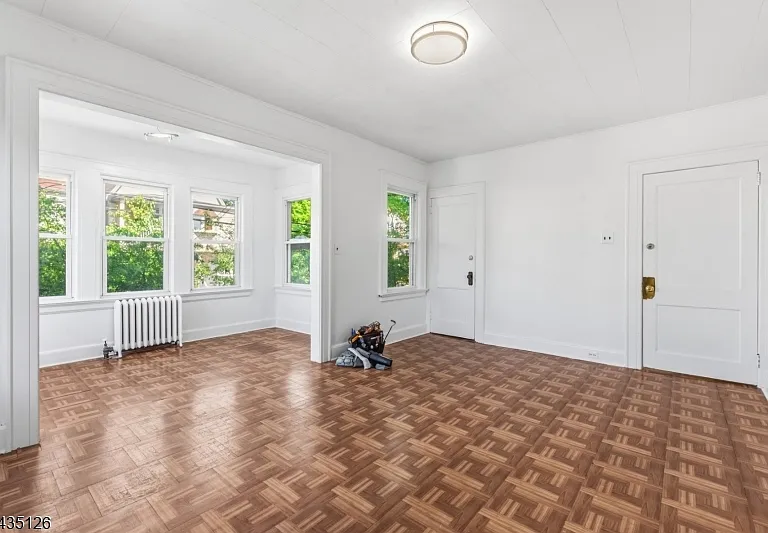 40 Linden Ave #2 — Photo 6