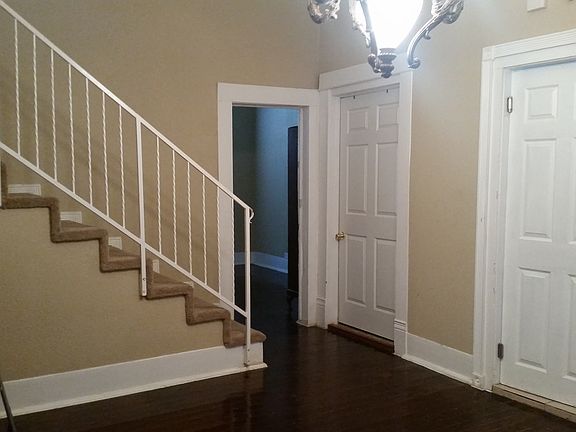 4th image of 922 Lee Hall