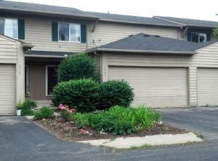 1367 Lochaven Rd #1, Waterford, MI 48327