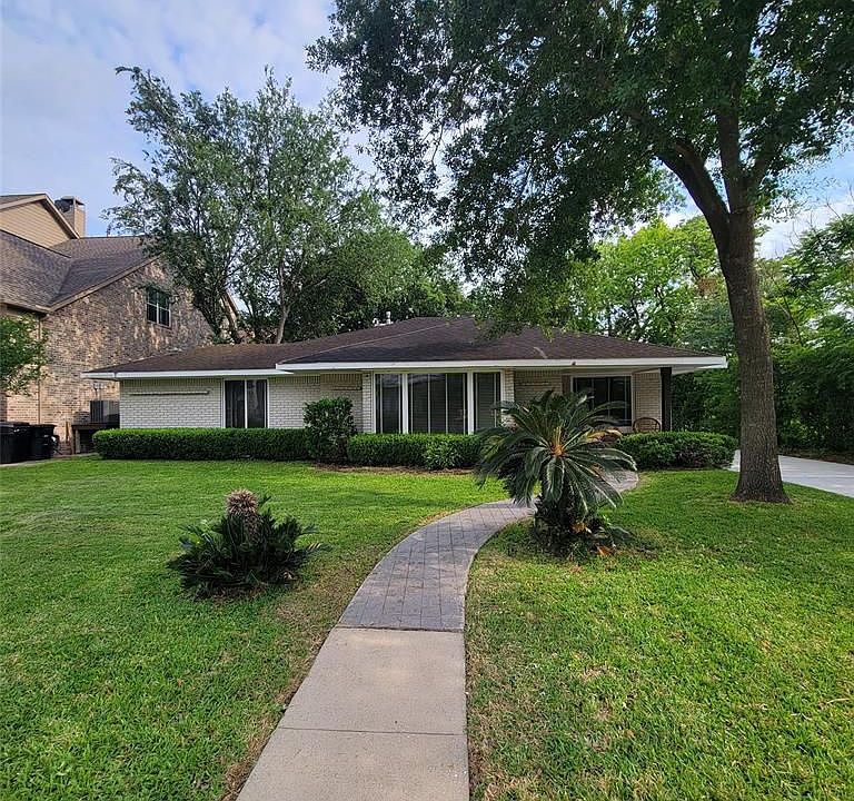 1st image of 3315 Glen Haven Blvd