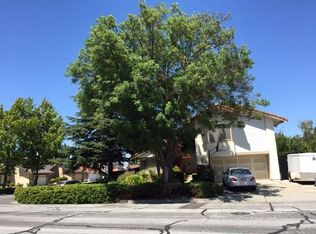32820 Falcon Dr, Fremont, CA 94555