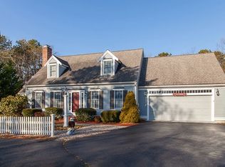86 Jillians Way, Cotuit, MA 02635