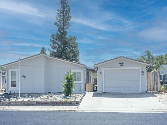 3rd image of 6938 Grand Tree Ln