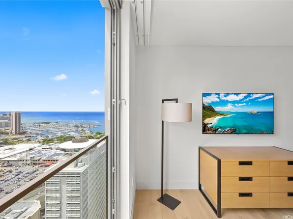 1390 Kapiolani Blvd #3805, Honolulu, HI 96814