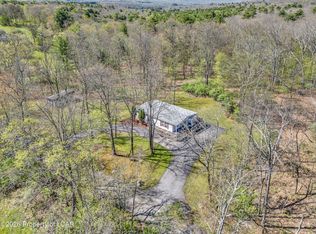 25 Bieski Ln, Wapwallopen, PA 18660
