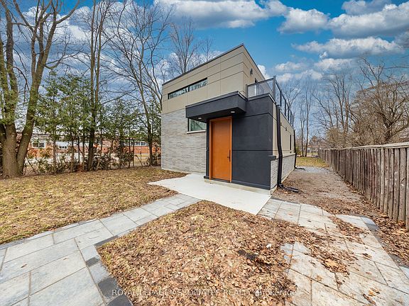 2nd image of 28 Bobmar Rd