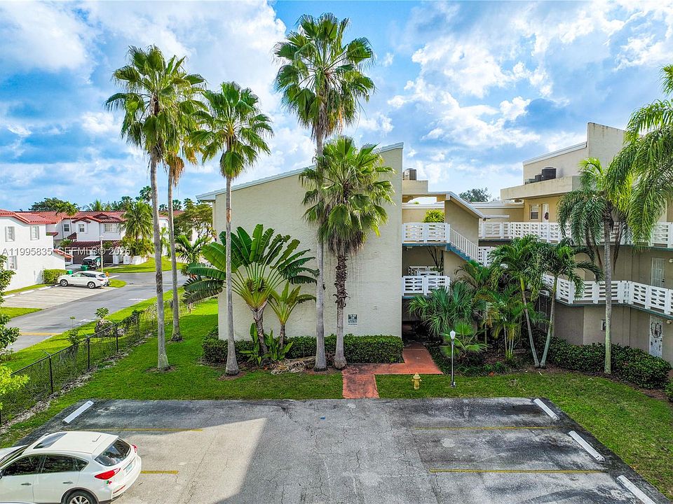 1st image of 21121 SW 85th Ave APT 216