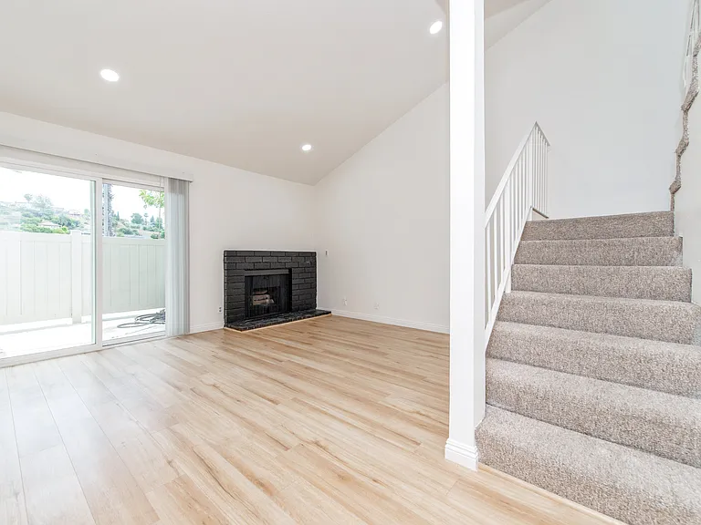 23767 Highland Valley Rd — Photo 13