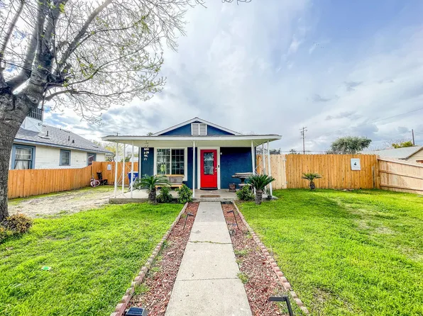 300 S Quince Avenue, Exeter, CA 93221