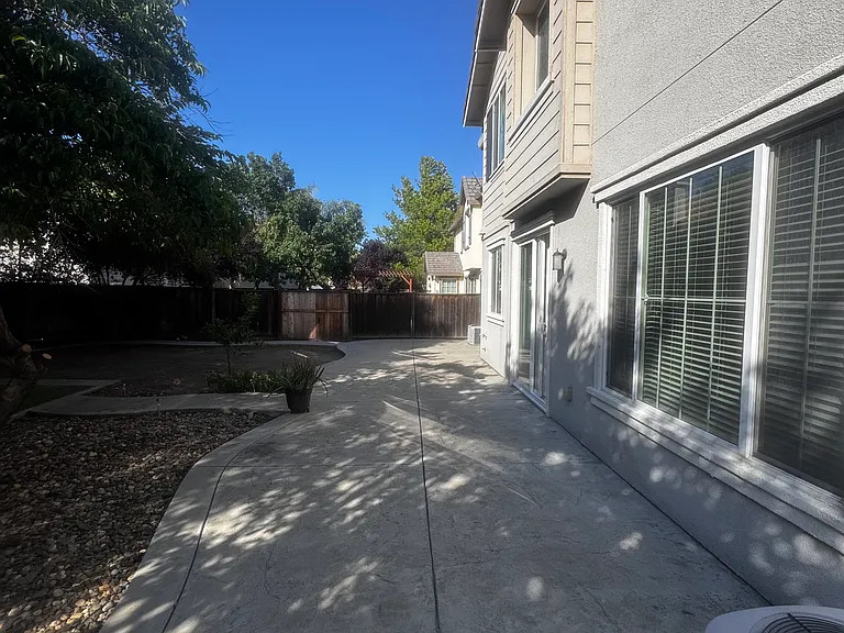 511 W Las Brisas Dr — Photo 45