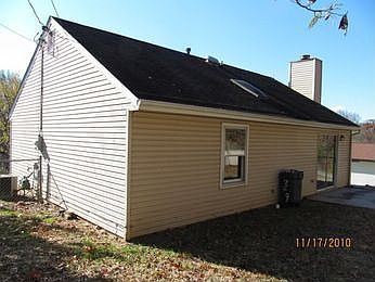 5th image of 769 Shelbourne Ave