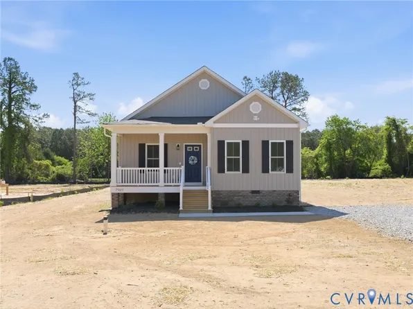 7969 Pennsylvania Ave, West Point, VA 23181