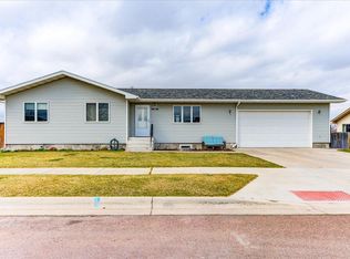 2528 Castle Pines Dr, Great Falls, MT 59405