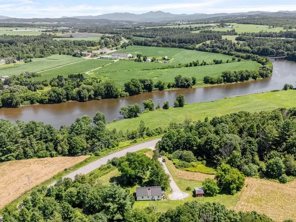 242 Main Street, Sheldon, VT 05483-9705