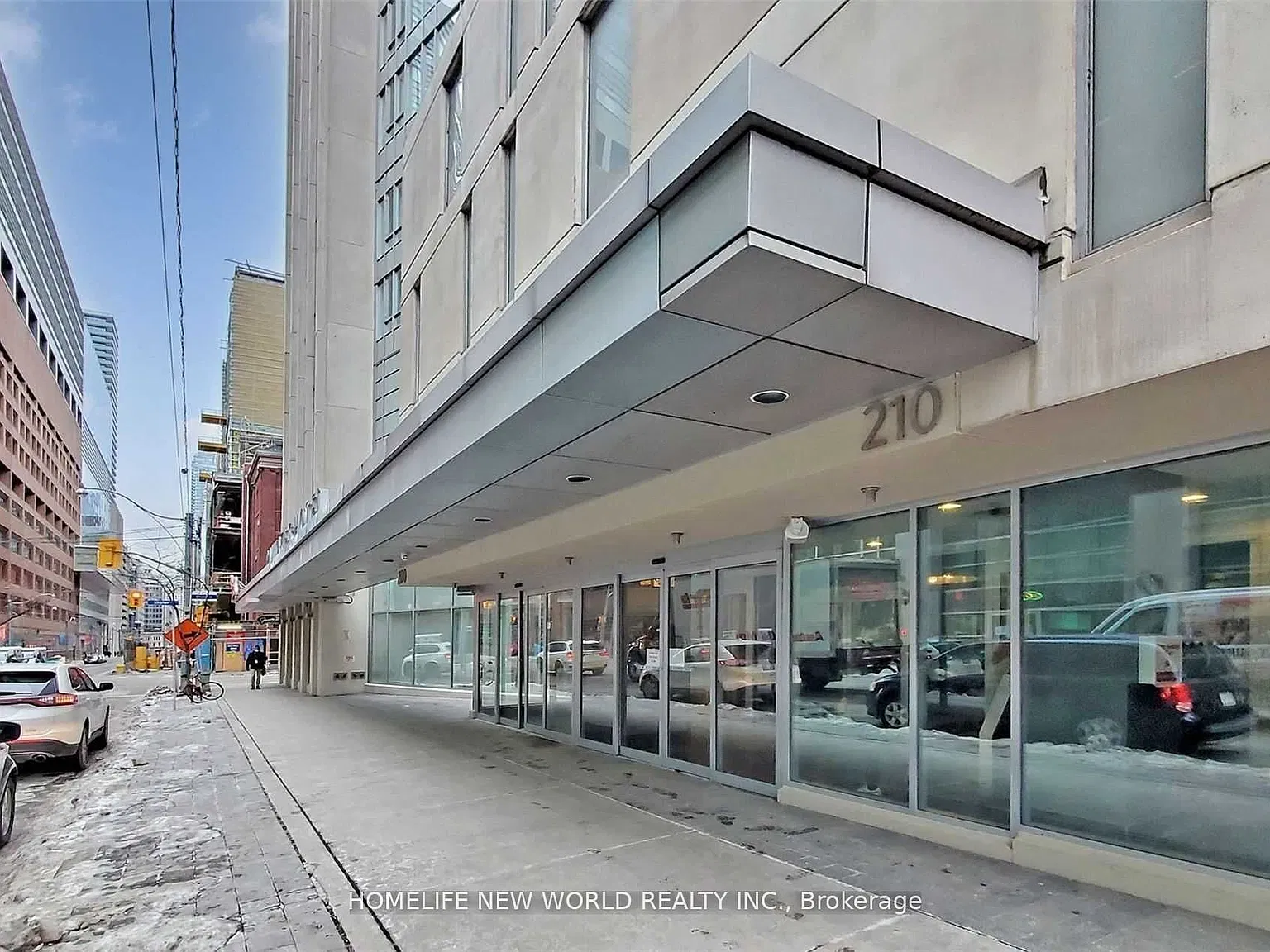 210 Victoria St — Photo 4