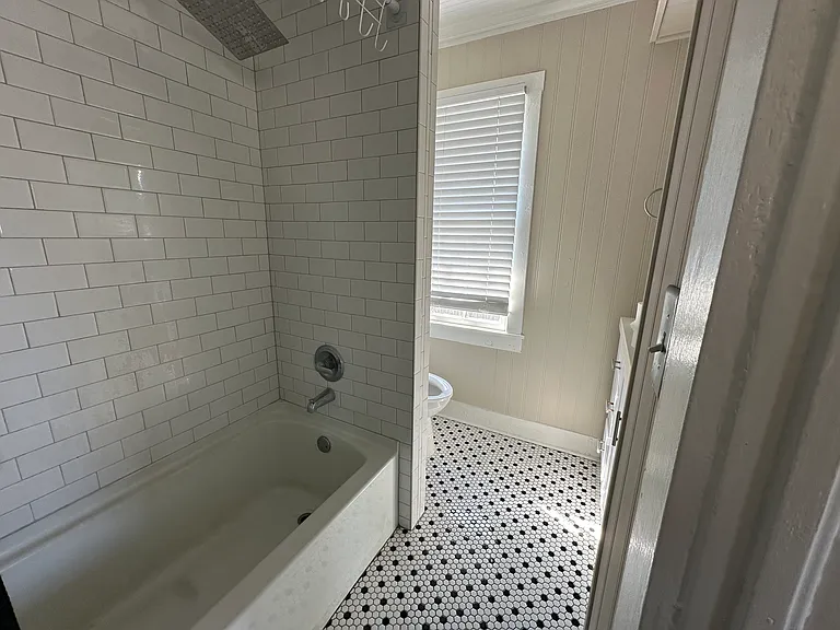 1403 8th St — Photo 22