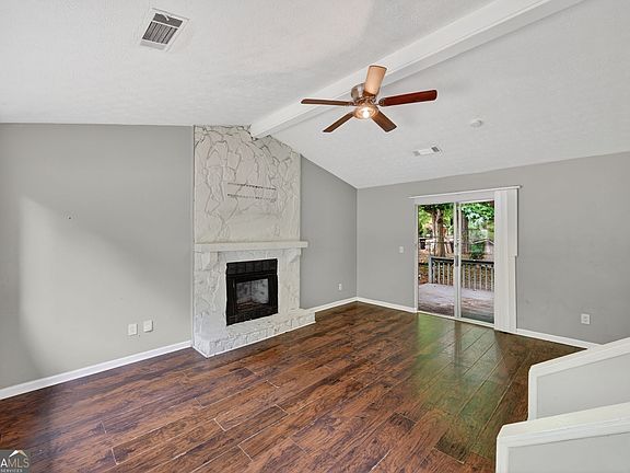 2nd image of 634 Inland Way