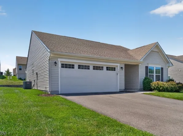 101 Mountain View Ln, Mansfield Twp., NJ 07865