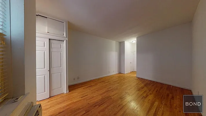 Rented by Bond New York | media 7