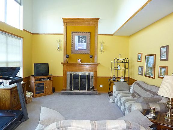 5th image of 16342 Fairfield Dr