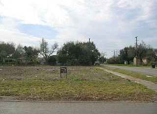 1st image of 808 S 13th St
