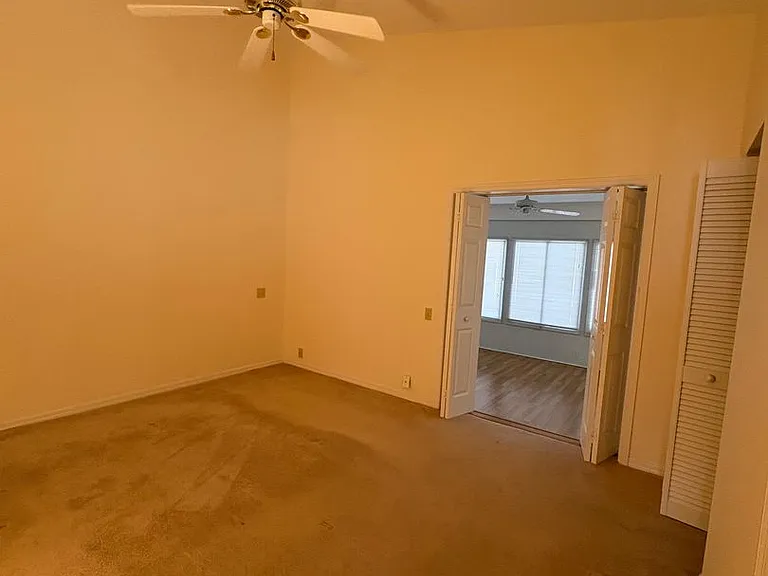8439 Pavilion Dr — Photo 7