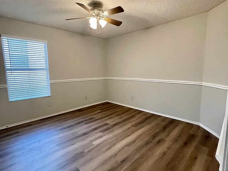 2321 Avalon Creek Way — Photo 12