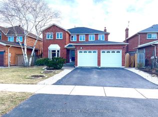 1182 Creekside Dr, Oakville, ON L6H 4Y9