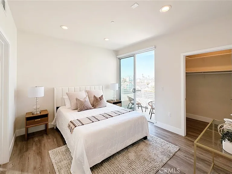 1101 S Harvard Blvd #506 — Photo 10