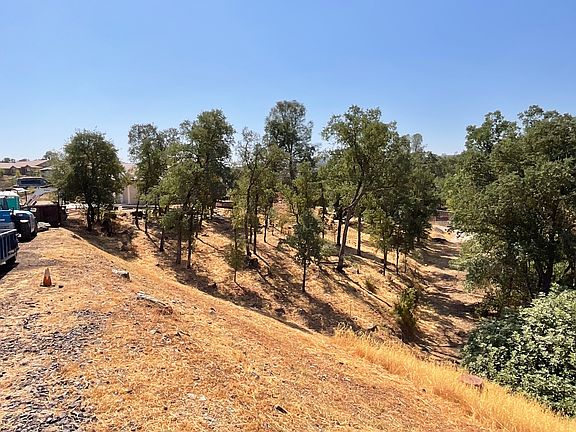 3rd image of 258 Mesquite Dr