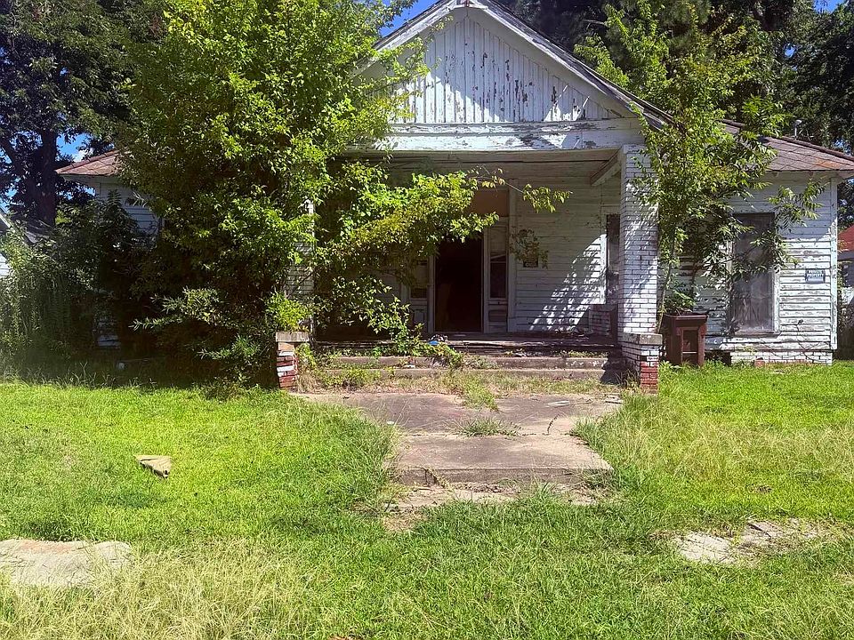 1st image of 815 W 2nd Ave