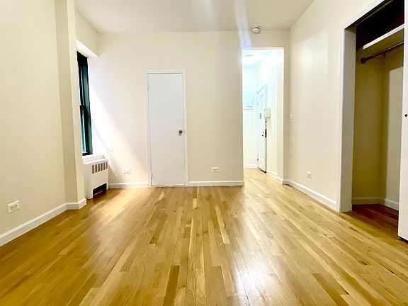 4th image of 515 E 78th St APT 1G
