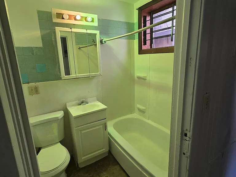 353 Kenilworth Ave #6 — Photo 8