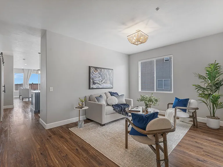 1873 E Oak Bend Dr — Photo 3
