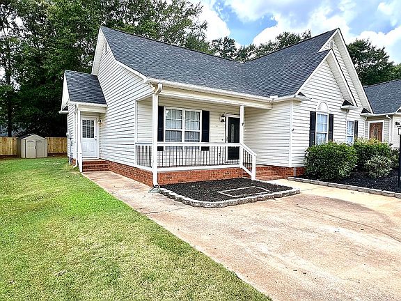 5th image of 546 Plantation Creek Dr