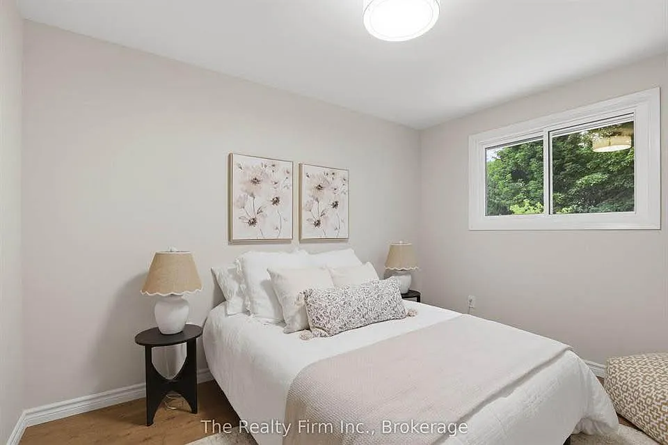 3 bed, 1.5 bath, $2,350 — Photo 2