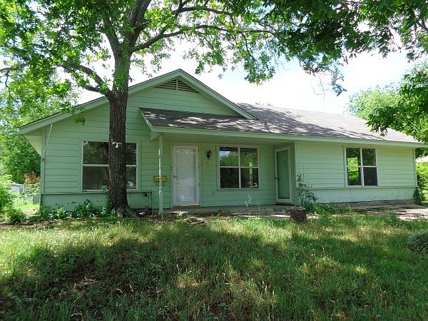 1st image of 2606 Powell Dr