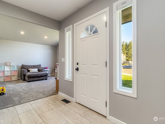 3rd image of 2050 Wallace Street