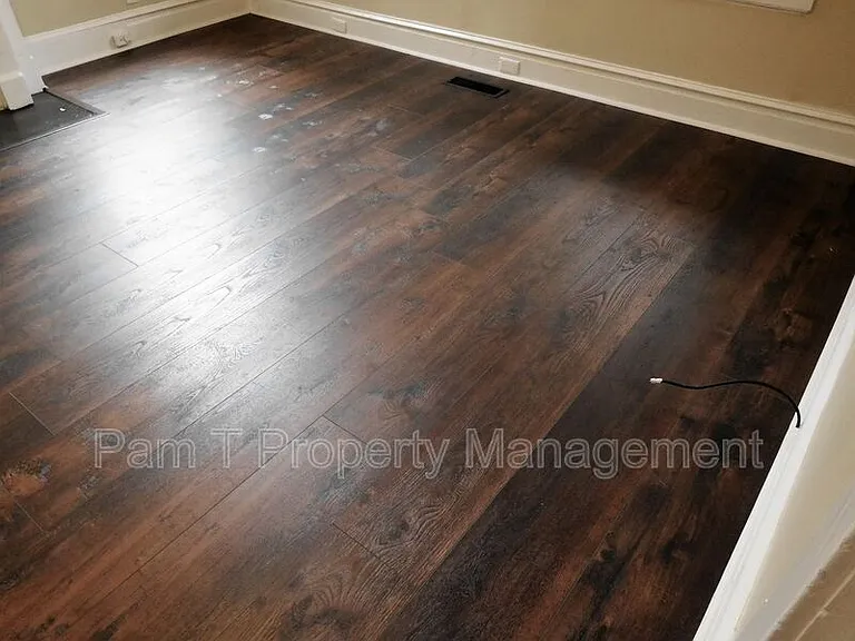 512 E Waldburg Ln — Photo 13