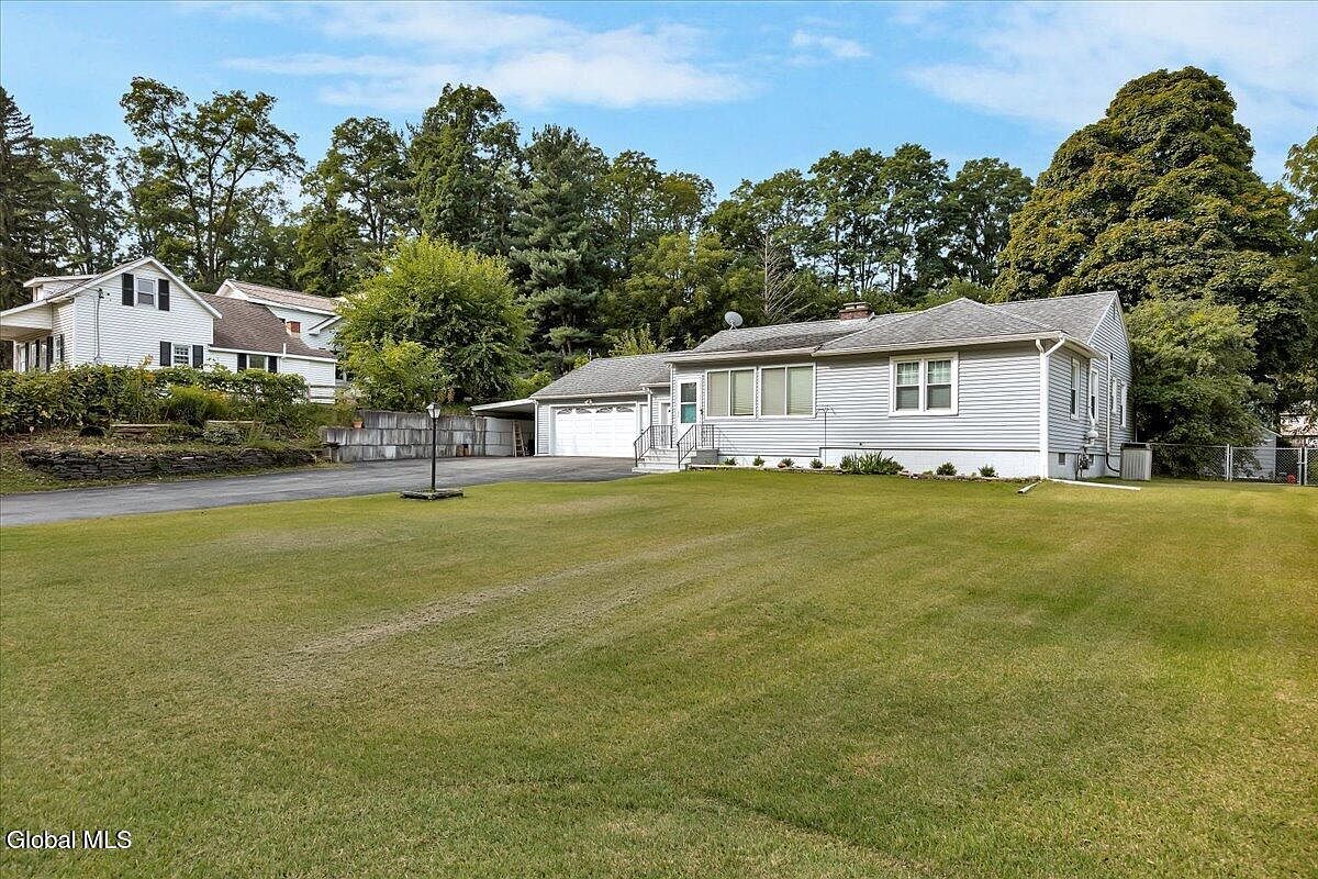 1st image of 135 Gordon Road