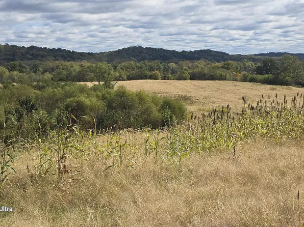 W R Cemetery Rd, Loogootee, IN 47553